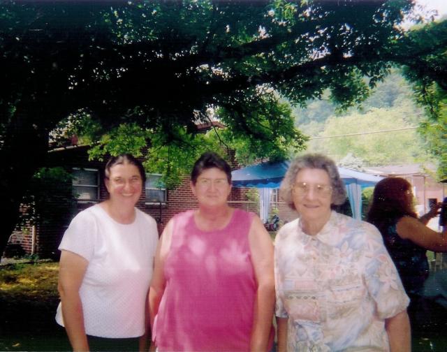 Kathy Belcher, Anita and Ressa Parsley