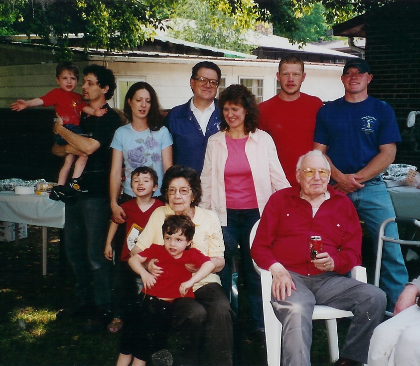 Arnold's family 2002